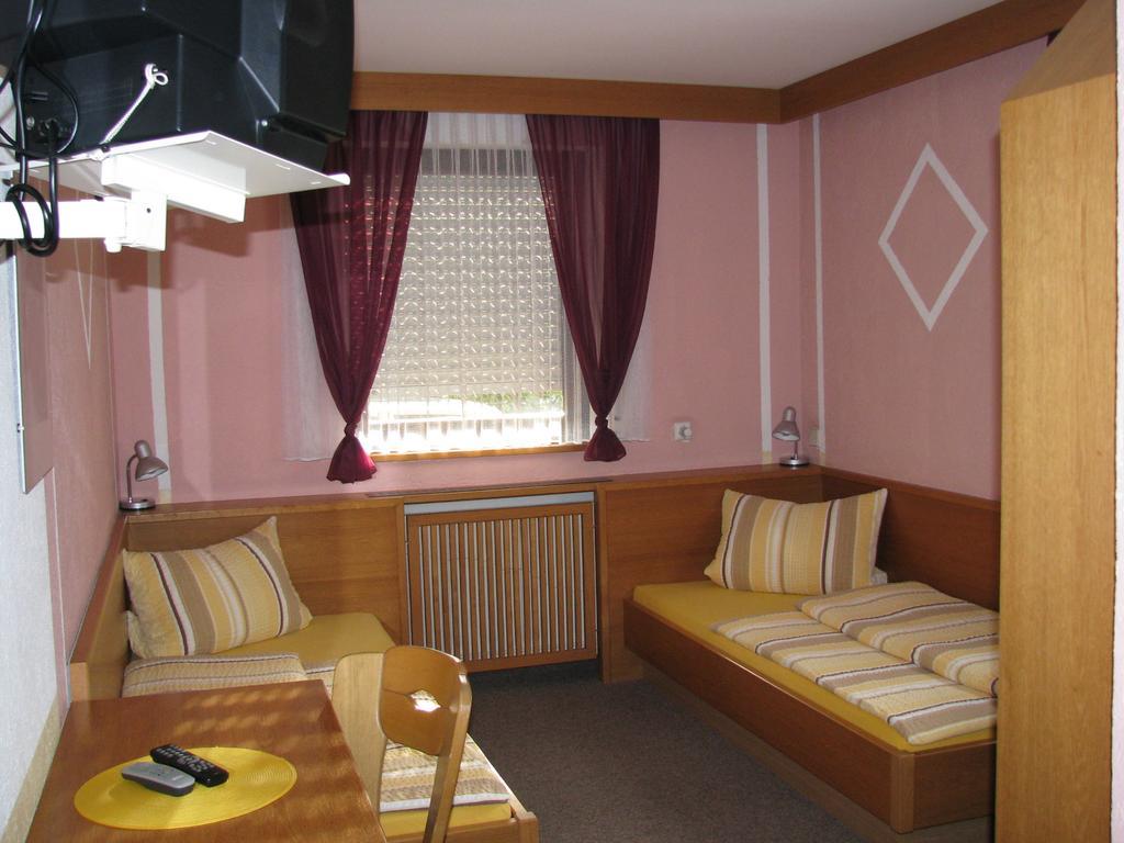 Hotel Erzhausener Hof Zewnętrze zdjęcie